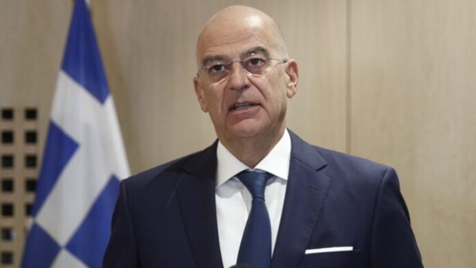 Δένδιας